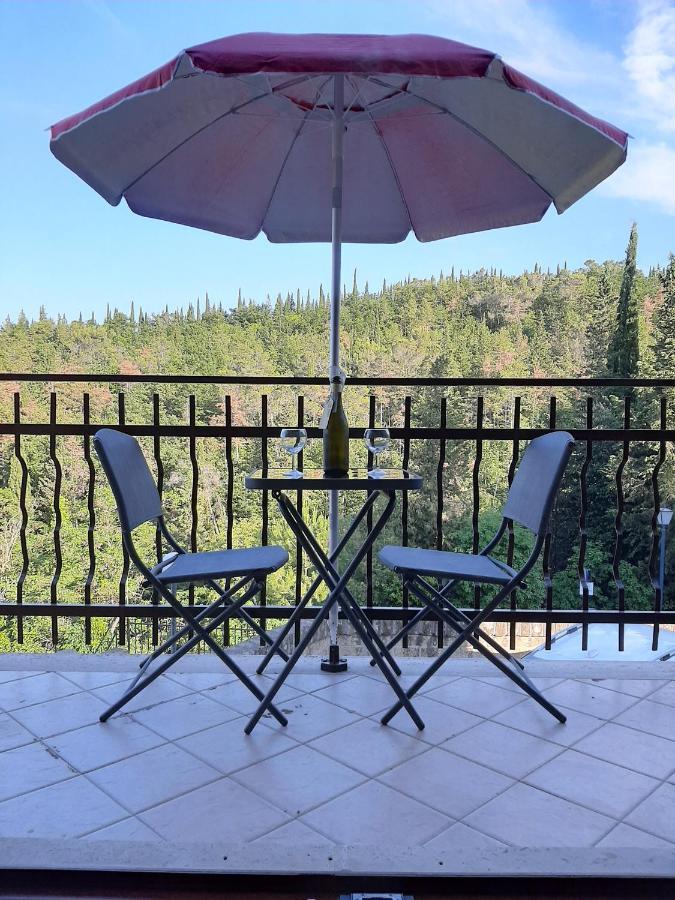 Terrazza Su Fosso Bianco Lejlighed Bagni San Filippo Eksteriør billede